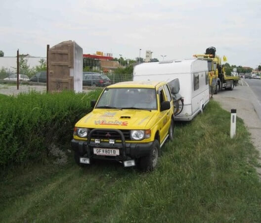 Wohnwagen löste sich von PKW