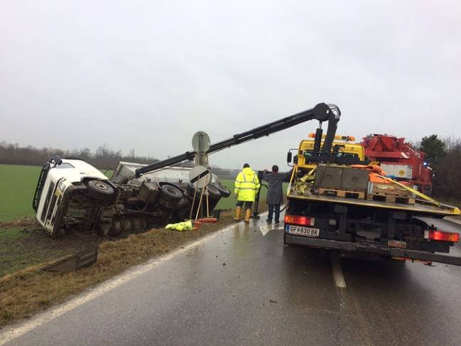 LKW-Bergung bei Parbasdorf